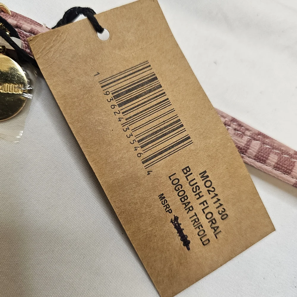Steve Madden Pink Floral Wristlet - Picture 7 of 11